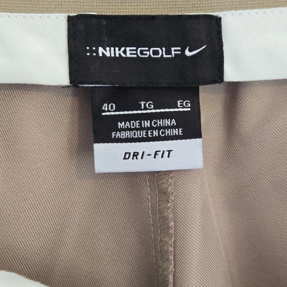 Nike Men's Beige Khaki Pleated Front Golf Shorts Sz. 40 in Inseam 9.5 in Dri Fit